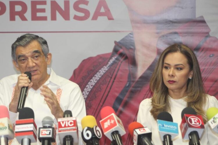 Se retracta Américo, pide dejar sin efecto solicitud de regresar al Senado