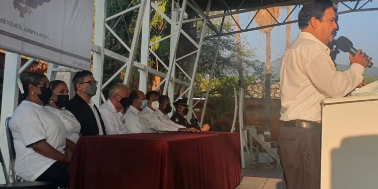 Toma parte Ayuntamiento en 94 Aniversario de Secundaria Técnica 1 “Alvaro Obregón”