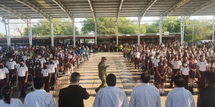 Toma parte Ayuntamiento en 94 Aniversario de Secundaria Técnica 1 “Alvaro Obregón”