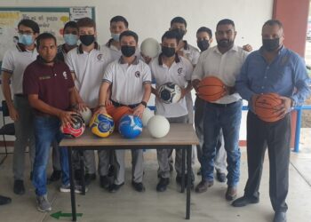 Alienta Gobierno de Lalo Gattás deporte estudiantil