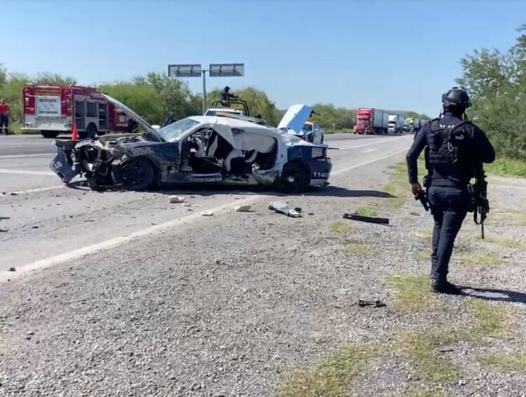 Policías estatales de Tamaulipas se salvan de morir en choque