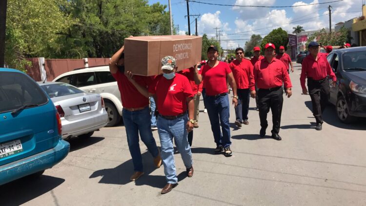 Acusa burocracia “muerte” de la democracia sindical