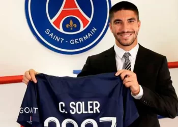 Carlos Soler es oficialmente nuevo jugador del PSG