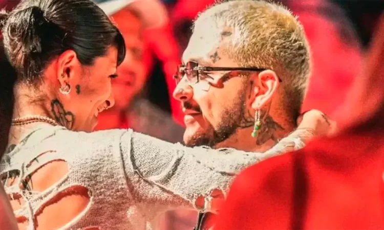 Christian Nodal dedica canción a Cazzu que antes dedicó a Belinda