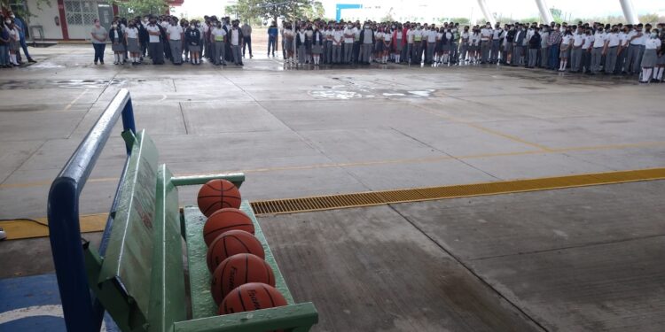 Alienta Gobierno de Lalo Gattás deporte estudiantil