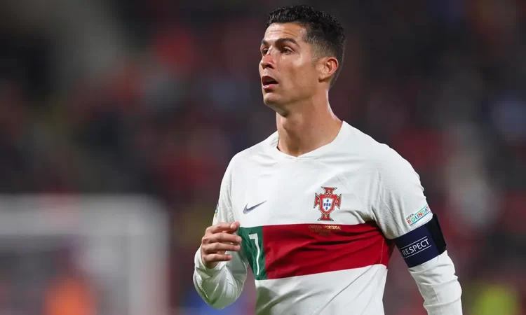 Naciones: España busca esquiva victoria en Portugal