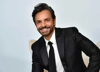 Eugenio Derbez regresa a redes sociales tras cirugía