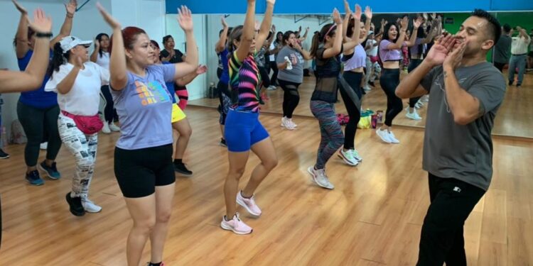 Son instructores deportivos del Municipio ponentes en Master Class de Ritmos Latinos