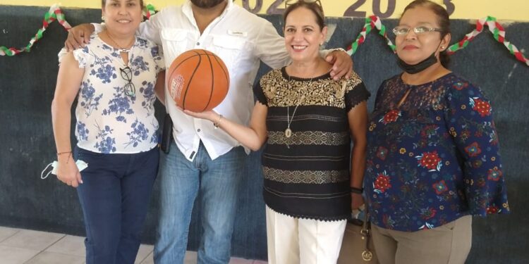 Extiende Lalo Gattás programa Deporte para Todos