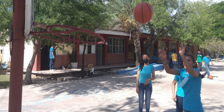 Extiende Lalo Gattás programa Deporte para Todos