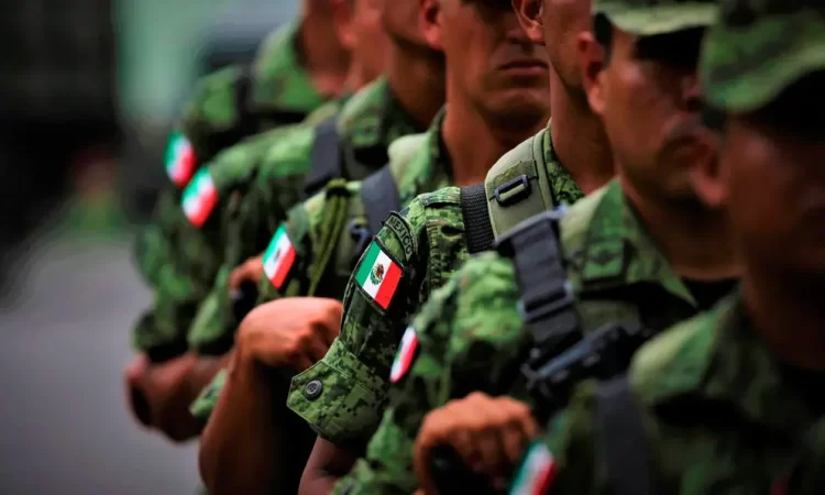 Acusa AMLO hipocresía de quienes se oponen a militarización