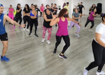 Relevante capacitación de activadores físicos de Deportes Victoria