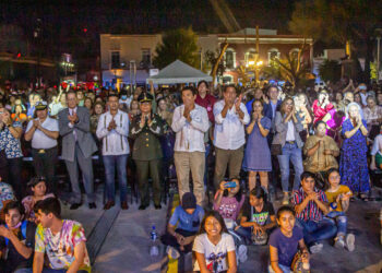 Pide Alcalde Mario López tener confianza en Gobierno de AVA, al inaugurar Festival Internacional de Otoño