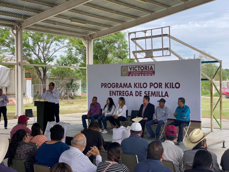 Entrega Gobierno de Victoria 2 toneladas de semilla a productores.