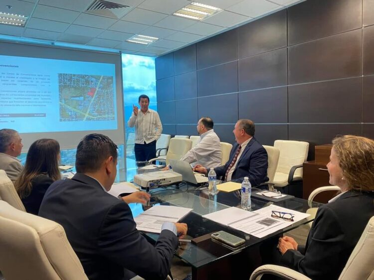 Presenta Mario López a Ninfa Cantú, proyectos para fortalecer a Matamoros