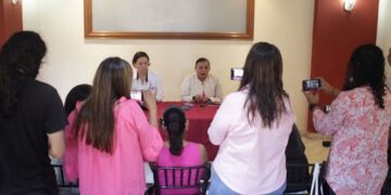 Red de Mujeres Periodistas de Tampico lanza campaña “Actúa en Rosa”