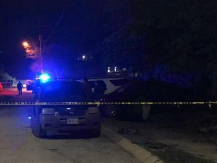 Ejecutan a 5 hombres dentro de bodega de carnes en Nuevo León