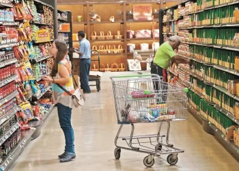 Mercado prevé que la inflación llegará a 8.2% y el PIB de México se quedará en 1.9% este año: