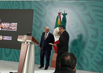 Salva AMLO sueldo trimestral de burócratas de Tamaulipas, tras saqueo Cabecista