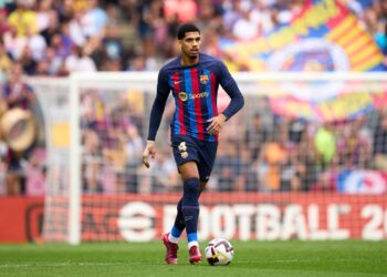 Al Barcelona solo le queda pelear por La Liga.