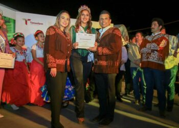 Da bienvenida alcalde de Victoria a visitantes a la Feria Tamaulipas 2022.