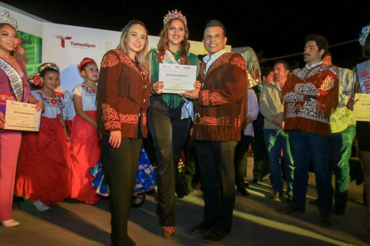 Da bienvenida alcalde de Victoria a visitantes a la Feria Tamaulipas 2022.