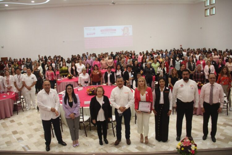 Fortalece SNTE acciones en la lucha contra cáncer de mama en Tamaulipas