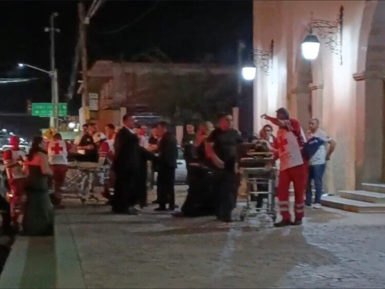 Novio salía de la iglesia y le llueven balazos en Caborca, Sonora