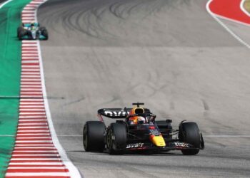 Max Verstappen consiguió triunfo en EU; ‘Checo’ quedó cuarto