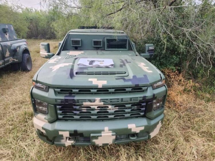 Aseguran vehículos “monstruo” diseñados como patrullas militares en Tamaulipas