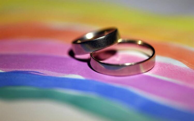 Diputada pianista en contra de los matrimonios igualitarios