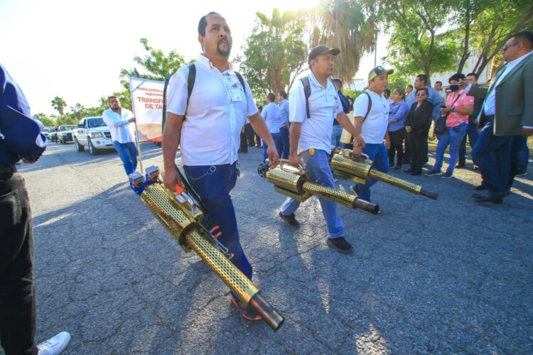 Ayuntamiento de Victoria y Secretaría de Salud realizan campaña contra el dengue.