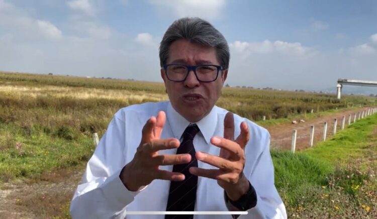 Ricardo Monreal acudirá ante la Ley a denunciar acusaciones falsas y espionaje