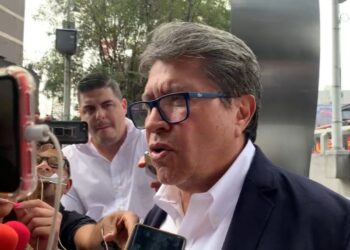 Ricardo Monreal interpone en FGR denuncia contra Layda Sansores por espionaje