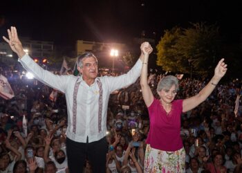 Arroparán pueblo tamaulipeco y clase política  a Américo Villarreal al asumir gubernatura 