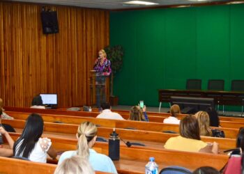 Capacitan a personal del Instituto de las Mujeres en Tamaulipas en “Contención Emocional”