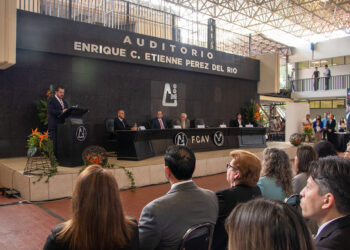Festejan 55 aniversario de fundación de la Facultad de  Comercio Victoria