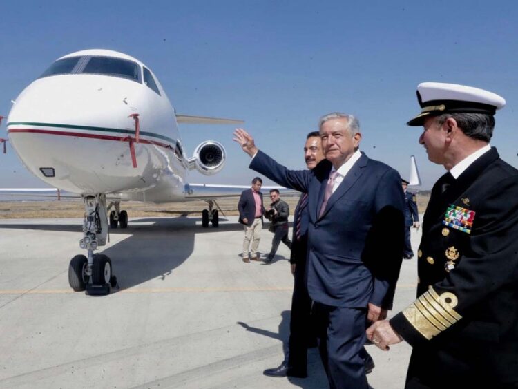 Aerolínea militar, para aprovechar alza del turismo europeo, afirma López Obrador