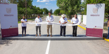 Entregan obra de pavimentación en Ejido La Gloria, de Matamoros