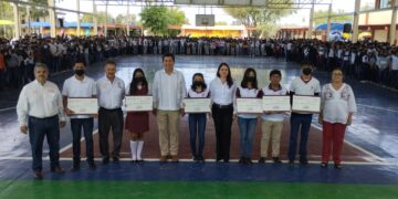 Activa alcalde Mario López programa “nadie atrás, nadie fuera” en CBTIS 135