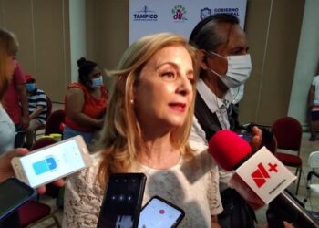 Pide DIF a mujeres dejar la pena de revisión mamaria y descartar más casos de cáncer