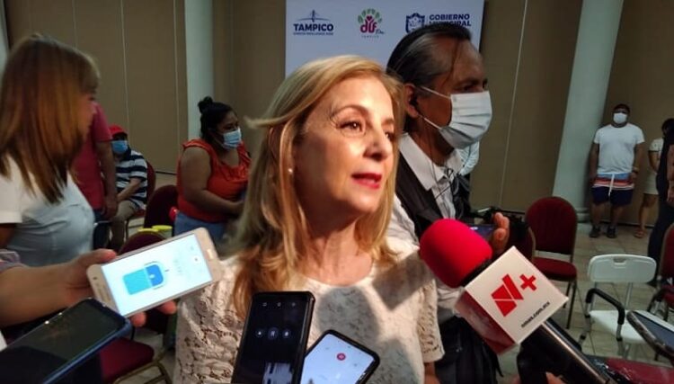 Pide DIF a mujeres dejar la pena de revisión mamaria y descartar más casos de cáncer