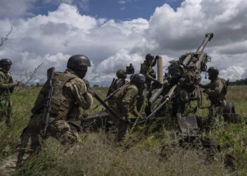 Enviará EU 275 MDD en armamento a Ucrania