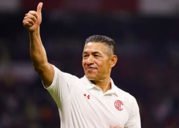 Nacho Ambriz, a cortar la sequía de títulos de entrenadores mexicanos en la Liga MX