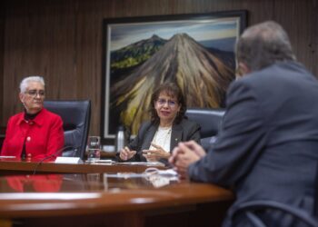 Recibe Ofelia Flores el Premio Nacional de Sanidad Animal 2022 de la SADER