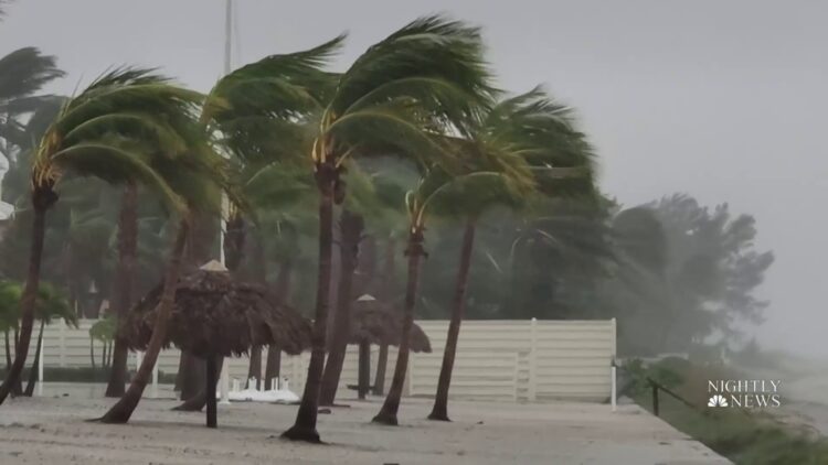 Daños por huracán Ian en Florida ascenderían a 70 BDD