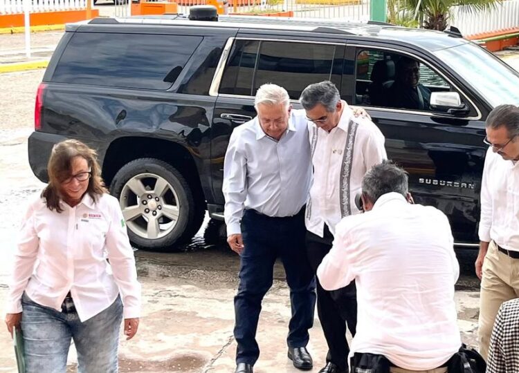 Américo tiene todo el respaldo; “regresaré con todo el gabinete para apoyarlo”: AMLO