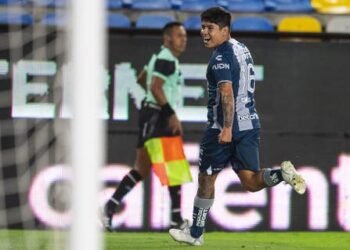 ‘Chofis’ López, el canterano que en Chivas no pudo ser y Pachuca disfruta