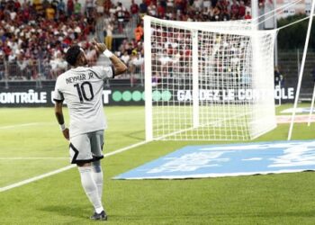 Tranquilos hay partido de vuelta’: el comentario de Neymar y el tenso ambiente en el PSG previo al duelo contra Benfica