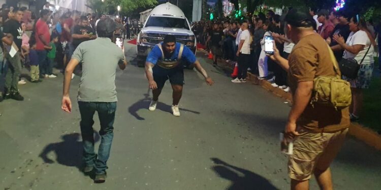 Raúl Flores, el Hombre Más Fuerte de Victoria